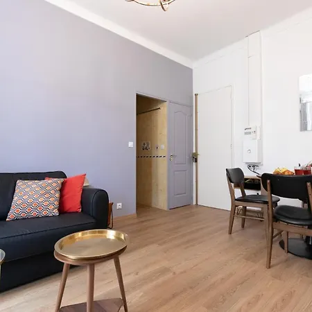 2 Apartment, Near The Sea And Local Market Apartment