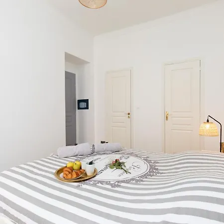 2 Apartment, Near The Sea And Local Market Apartment